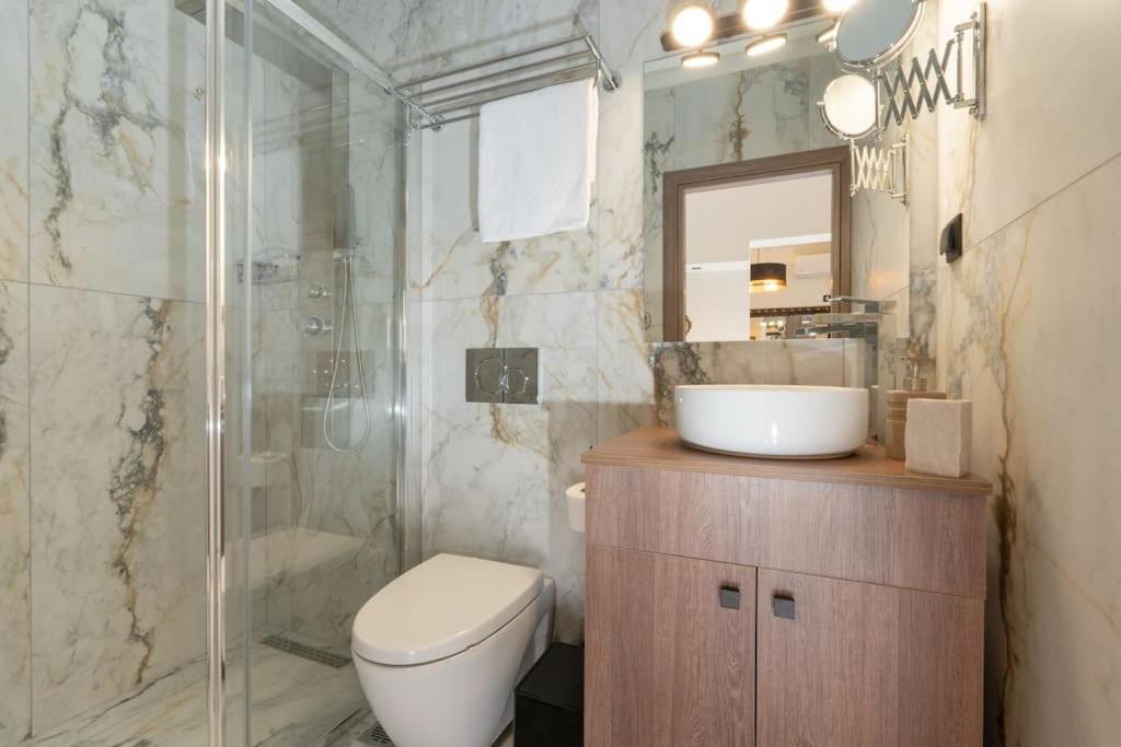 Dema Luxury Suites - Perikleous E6 Atenas Exterior foto